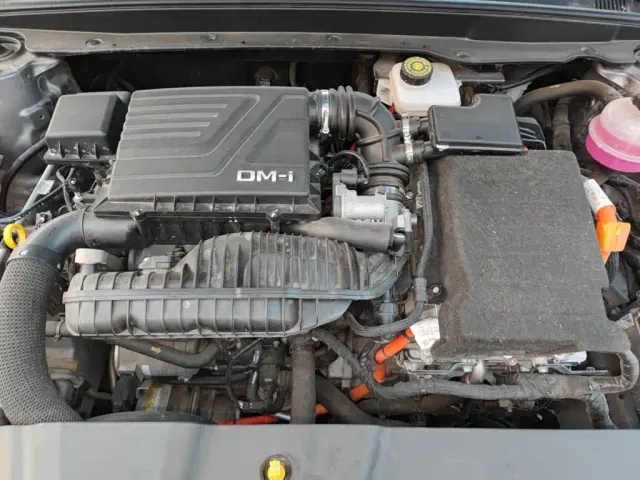 BYD Qin PLUS — Фото автомобиля 21