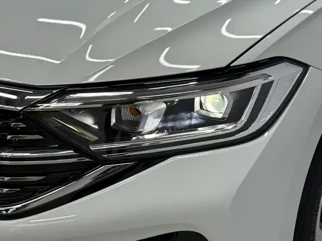 Volkswagen Sagitar — Фото автомобиля 12