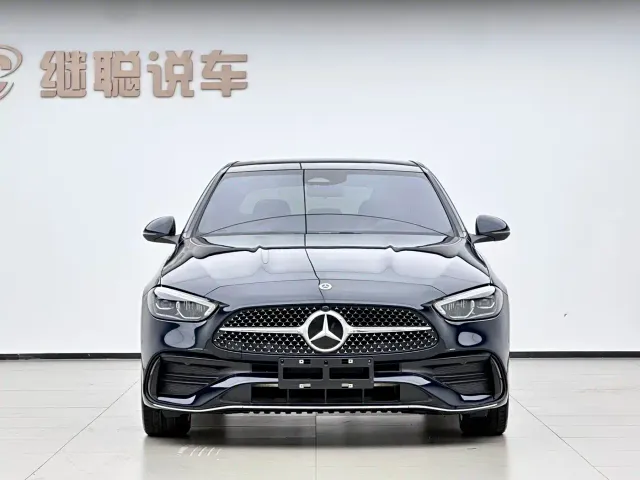 Mercedes-Benz C-Class — Фото автомобиля 2
