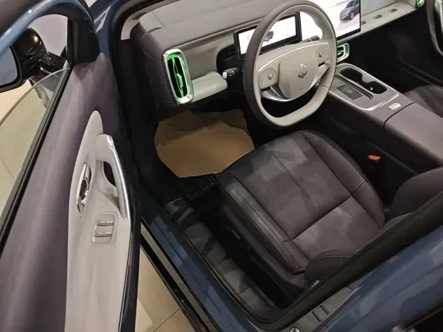 Leapmotor B01 — Фото автомобиля 11