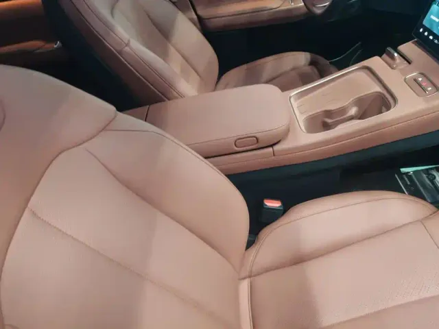 Nio EC7 — Фото автомобиля 8