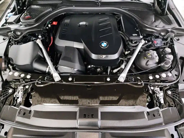 BMW 5 Series — Фото автомобиля 24