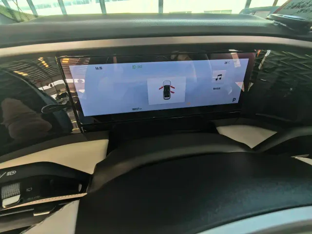 Geely Galaxy L7 — Фото автомобиля 14