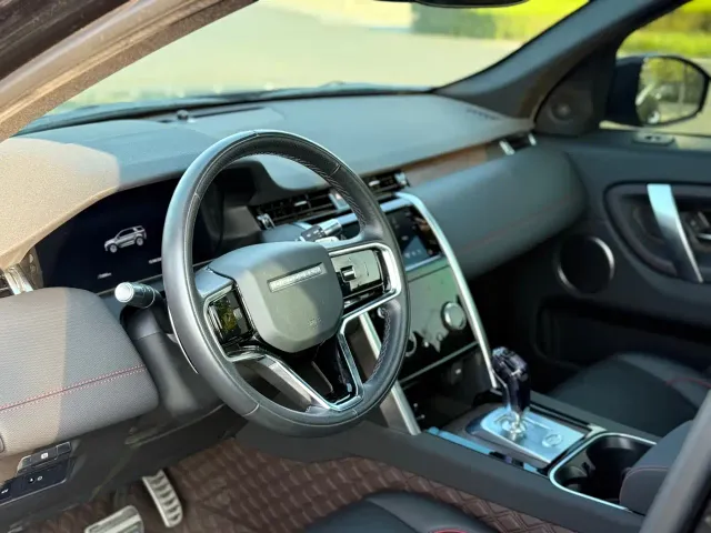 Land Rover Discovery Sport — Фото автомобиля 8