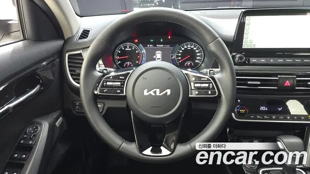 Kia Seltos Seltos Бензин 1.6 Turbo 4WD — Фото автомобиля 13