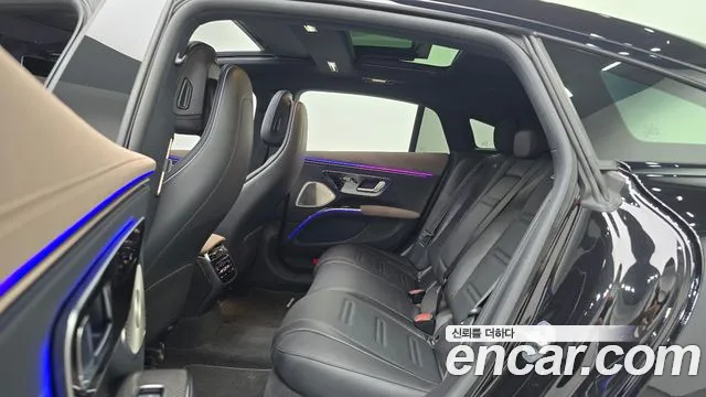 Mercedes-Benz EQS — Фото автомобиля 12