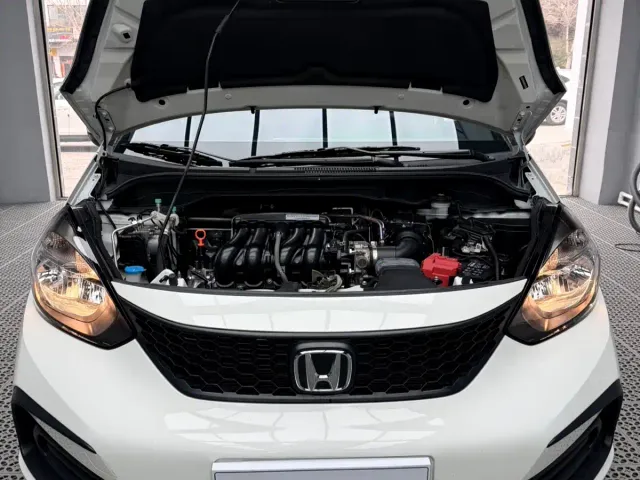 Honda Fit — Фото автомобиля 9