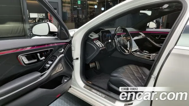 Mercedes-Benz S-Class — Фото автомобиля 11