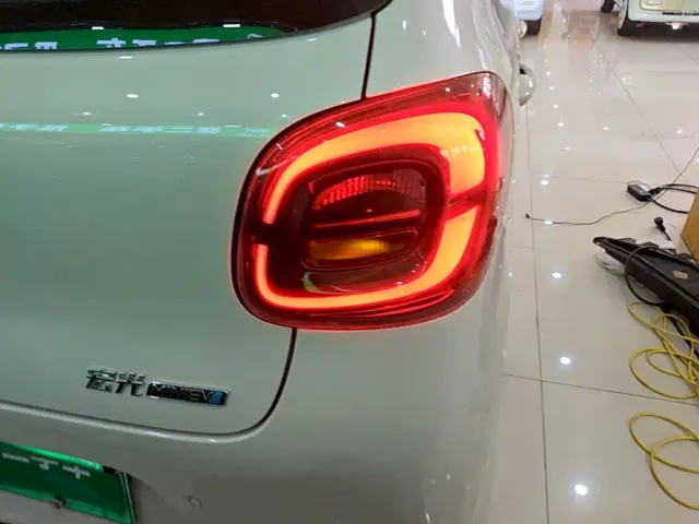 Wuling Hongguang Mini EV — Фото автомобиля 7