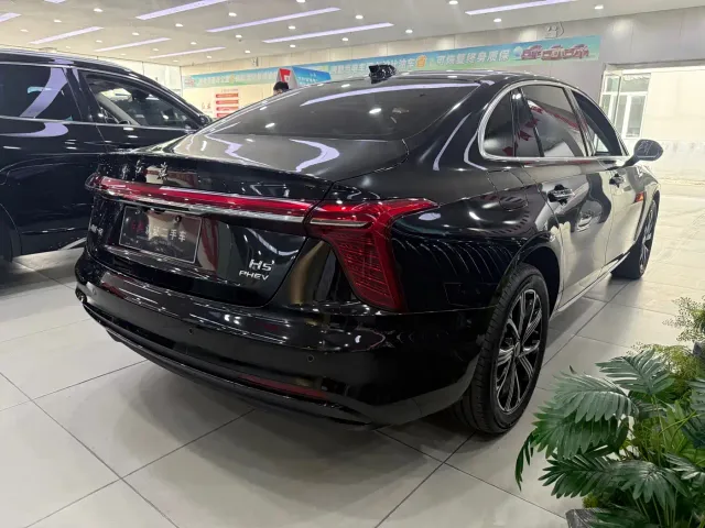 Hongqi H5 PHEV — Фото автомобиля 4