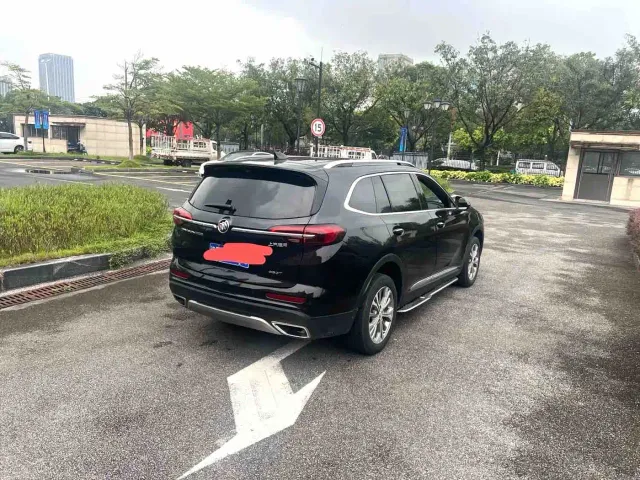 Buick Envision Plus — Фото автомобиля 9