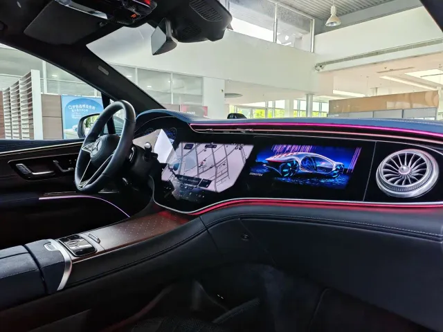 Mercedes-Benz EQS SUV — Фото автомобиля 13