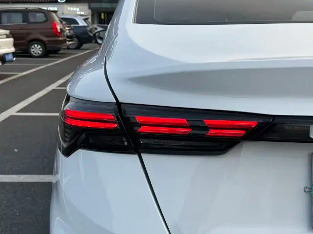Geely Binrui — Фото автомобиля 17