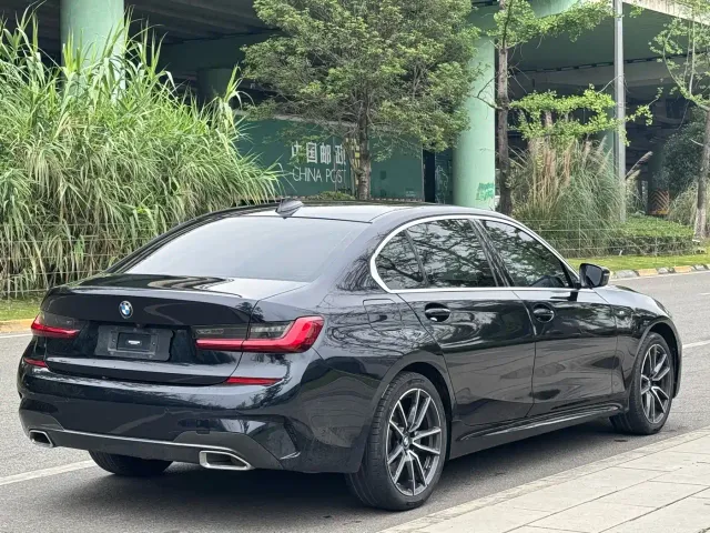 BMW 3 Series — Фото автомобиля 4