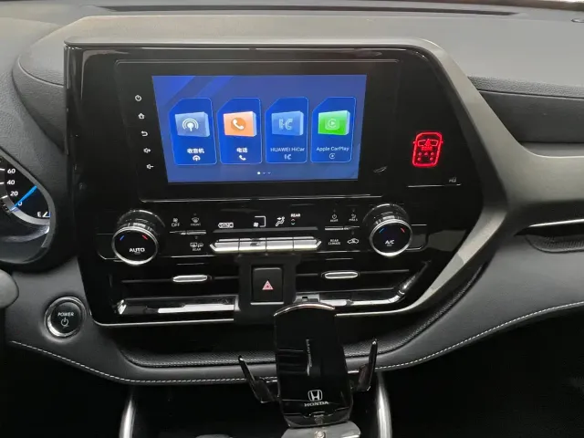 Toyota Highlander — Фото автомобиля 15