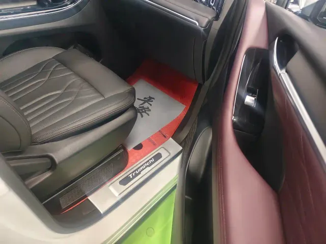 GAC Trumpchi M8 — Фото автомобиля 14