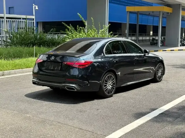 Mercedes-Benz C-Class — Фото автомобиля 4