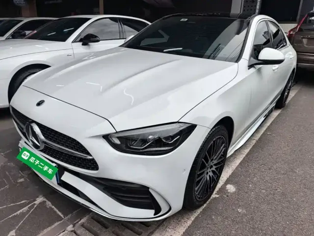 Фотография автомобиля — Mercedes-Benz C-Class