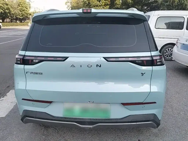 GAC Aion Y — Фото автомобиля 5