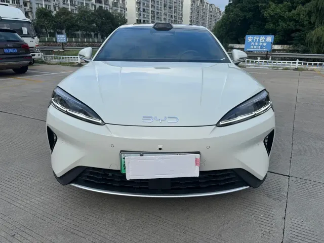 BYD Seal 07 DM-i — Фото автомобиля 2