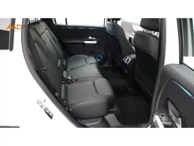 Mercedes-Benz GLB-Class — Фото автомобиля 8