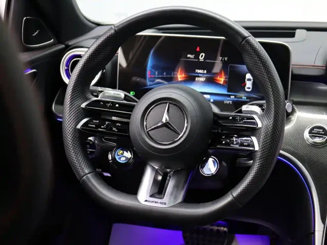 Mercedes-Benz C-Class AMG — Фото автомобиля 12