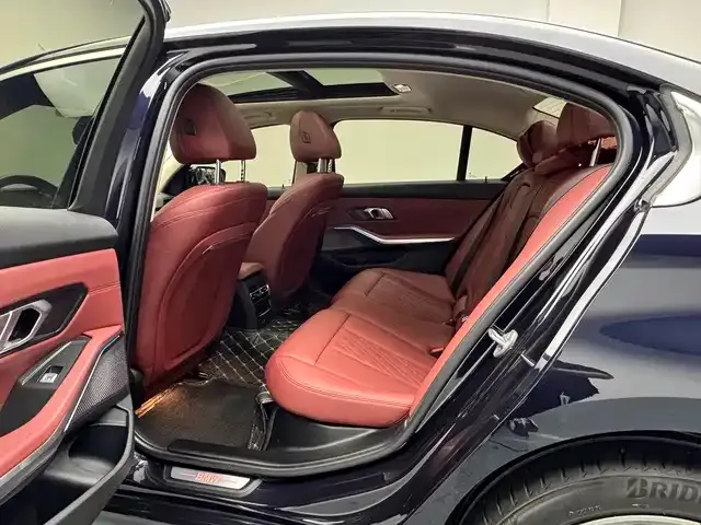 BMW i3 — Фото автомобиля 11