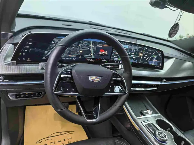 Cadillac XT5 — Фото автомобиля 8