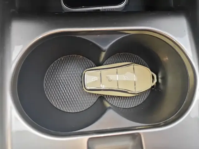 BYD Dolphin 2023 420km Fashion Edition — Фото автомобиля 8