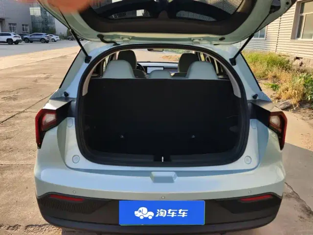 Geely Geometry E Firefly — Фото автомобиля 4