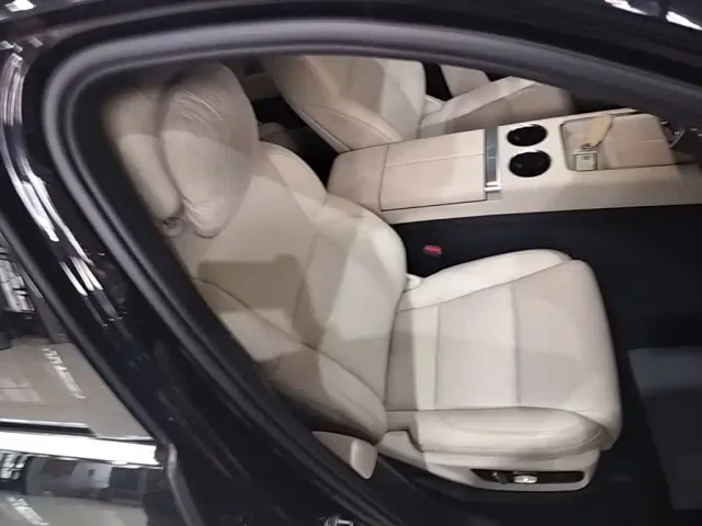 Li Auto L7 — Фото автомобиля 24