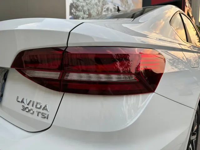 Volkswagen Lavida — Фото автомобиля 17