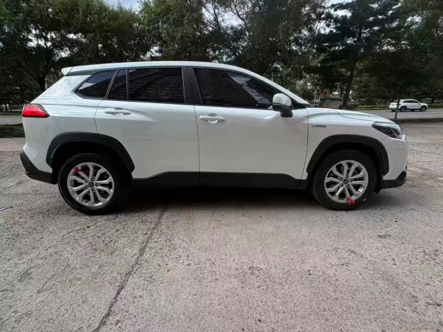 Toyota Frontlander — Фото автомобиля 7
