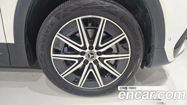 Mercedes-Benz EQB X243 — Фото автомобиля 5