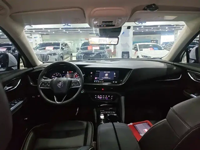 Buick Envision Plus — Фото автомобиля 9