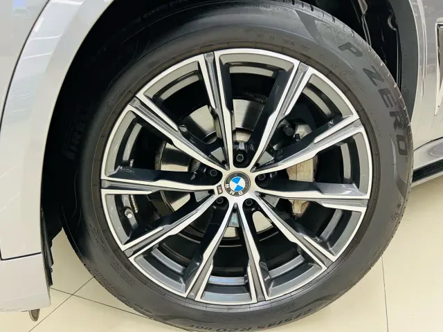 BMW X5 — Фото автомобиля 5