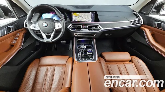 BMW X7 — Фото автомобиля 7
