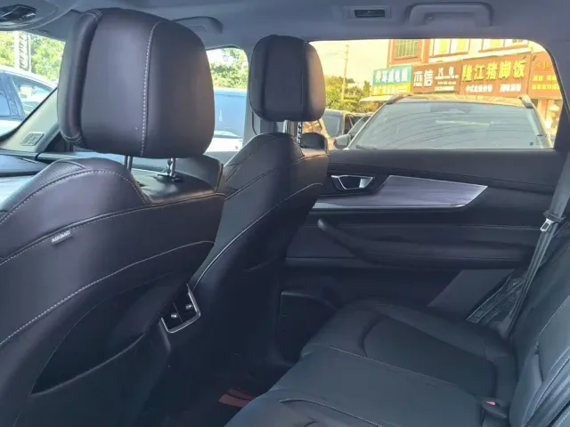 Chery Tiggo 8 — Фото автомобиля 6