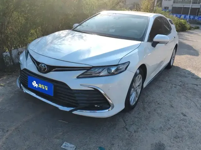 Фотография автомобиля — Toyota Camry