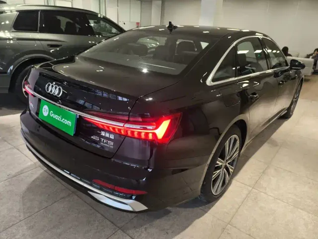 Audi A6L — Фото автомобиля 4