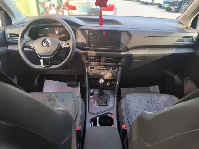 Volkswagen Tharu — Фото автомобиля 10