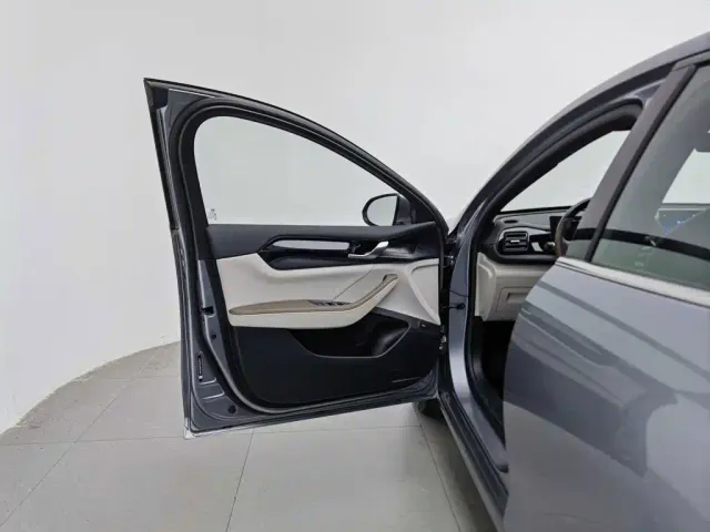 BYD Qin PLUS — Фото автомобиля 8