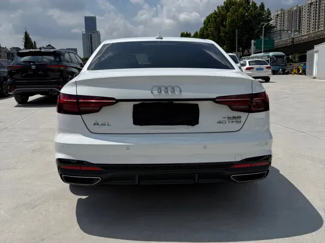 Audi A4L — Фото автомобиля 15