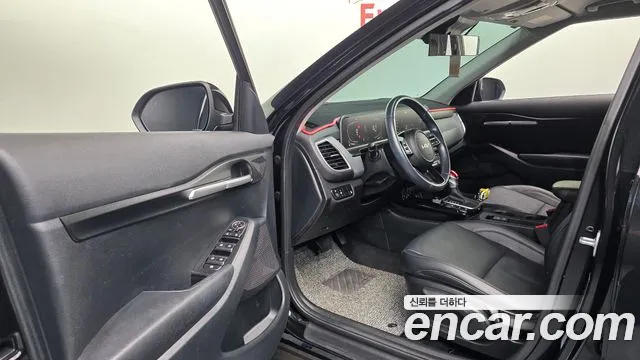 Kia Seltos Бензин 1.6 турбо 2WD — Фото автомобиля 10