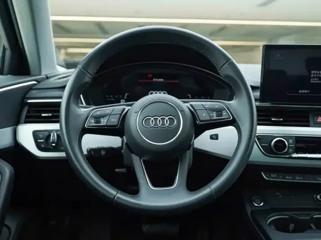 Audi A4L — Фото автомобиля 16