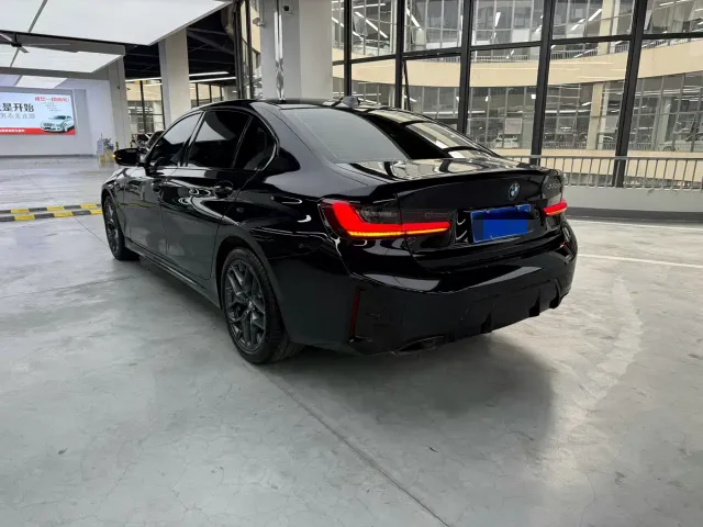 BMW 3 Series — Фото автомобиля 18
