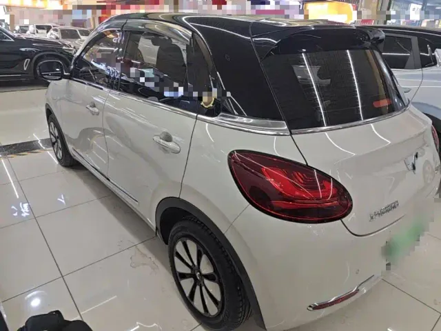 Wuling Bingo — Фото автомобиля 4