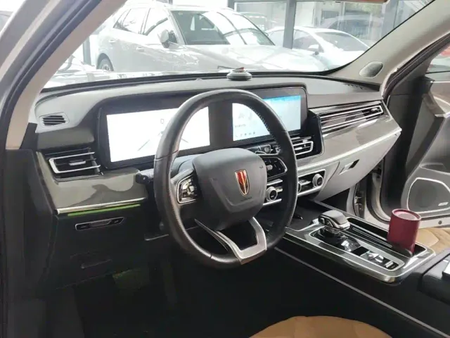 Hongqi HS5 — Фото автомобиля 5