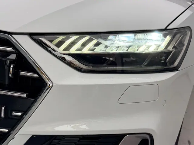 Audi A7L — Фото автомобиля 7