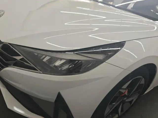 Hyundai Elantra — Фото автомобиля 5